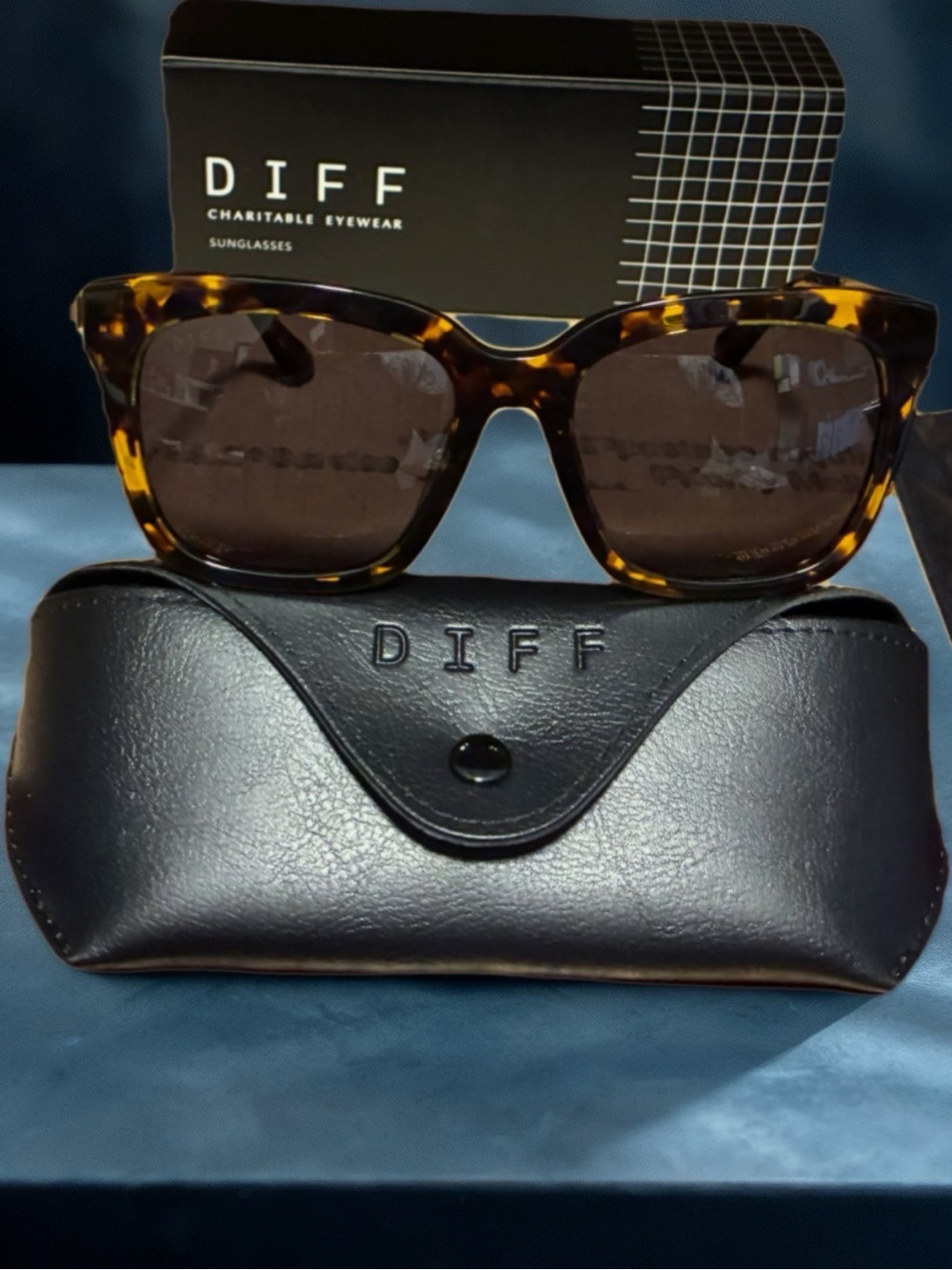 Tortoise Shell Women's Sunglasses - Classic Brown Lenses
